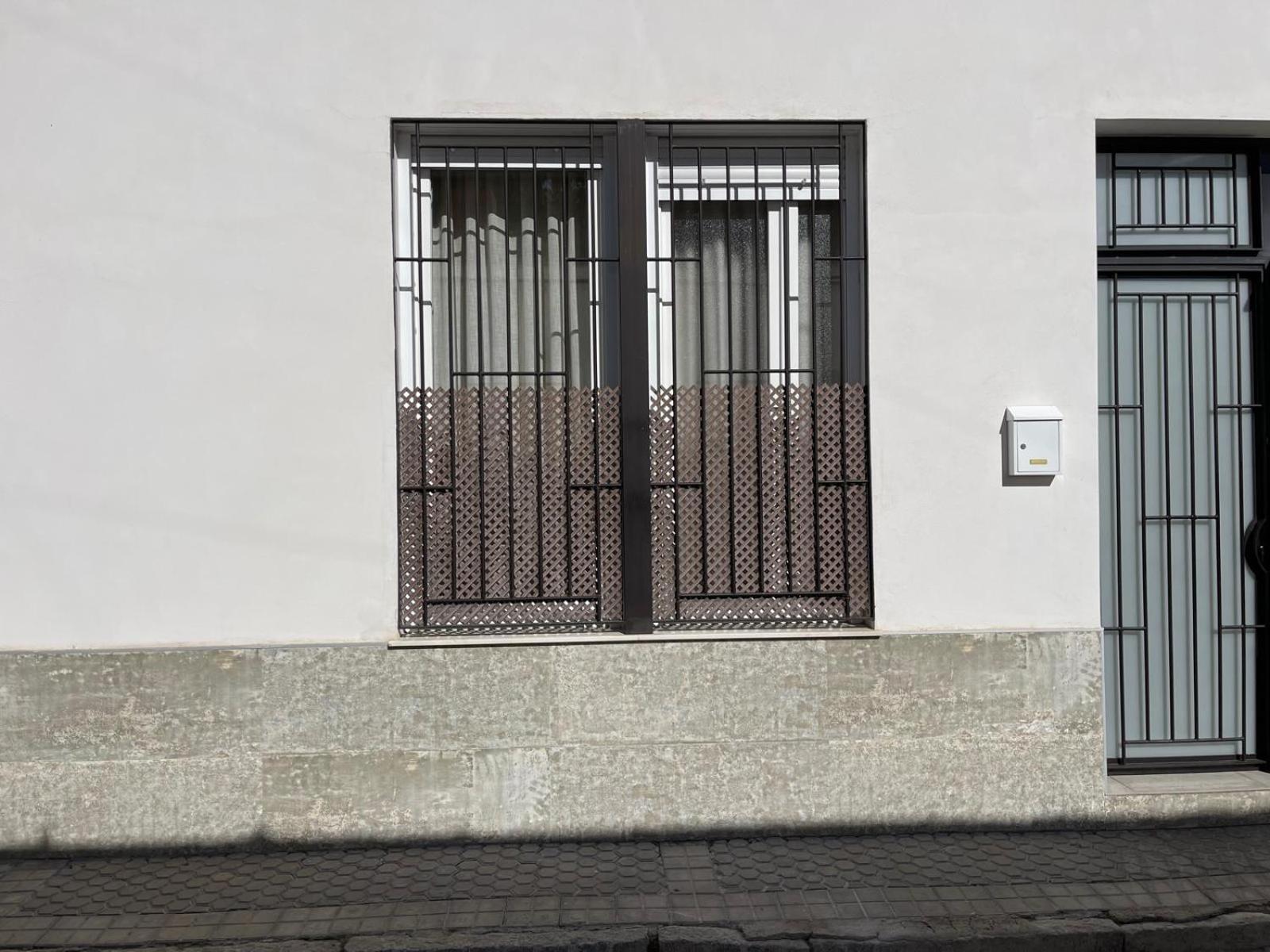 Appartement Vivir Arpisama à Séville Extérieur photo
